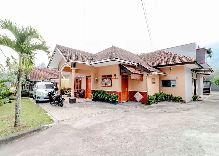 Villa Rose Malang